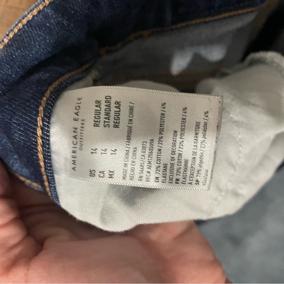 🦅American Eagle Hi-Rise 14 Regular - Picture 6 of 9